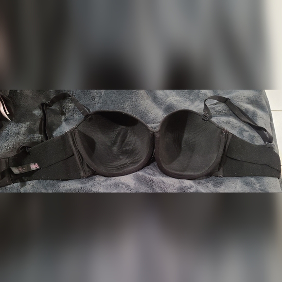 Body by Victoria Black 38DD bra - Picture 2 of 6